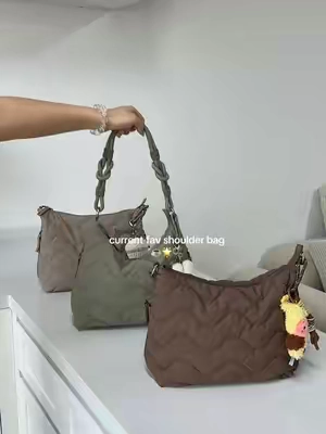 perfect for shopping with friends🥰#shoulderbag #totebag #minibag #TikTokshopbacktoschool #fyp 