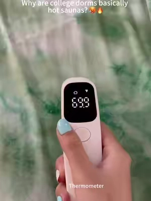 I honestly wish I bought one for myself too. It’s the perfect mix of cool, silky, and cozy. Add this to your dorm shopping list ASAP!@inhand #TikTokshopbacktoschool #hotsleepers #coolingblanket #homeessentials #beddingrefresh 