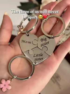 Bond together promise forever #familygift #loveyou#mom #sister #keychain