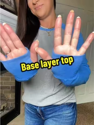The perfect base layer top for all your fall outfits! @WIHOLL #baselayer #longsleevetop #tunictop #thumbholesleeves #TikTokshopbacktoschool 