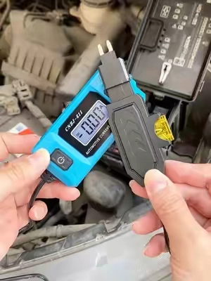 Ya no tienes que gastar 300 dólares en el taller en tarifas de diagnóstico. 🚫💰🔧😌#tools #TikTokshopbacktoschool #autotools #diycar #car