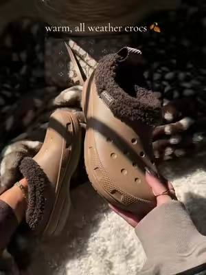 shorty lined boots>>> #crocs #crocsnewarrivals #crocsclogs #crocsshortyclogs 