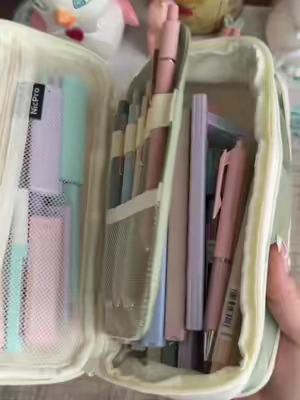My daughter is actually still using hers from last year##TikTokShopCreatorPicks #TikTokshopbacktoschool #schoolsupplies 