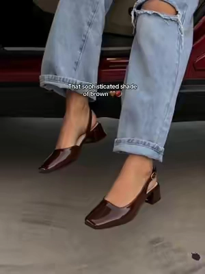 This brown Mary Janes are perfect for fall #maryjaneshoes #sohochic #chunkyheels #TikTokshopbacktoschool #heels 