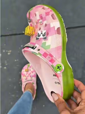 Kids Crocs Minecraft Clogs just dropped @Crocs #crocs #Minecraft #kidscrocs #clogs 