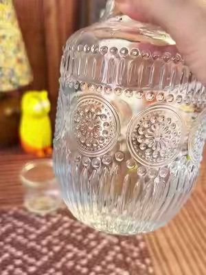 No more cottonmouth… and my nightstand has never looked prettier. ✨ these vintage glass carafes are the affordable home decor you need for your bedroom or living room #vintagedecor #vintageaesthetic #oldmoneyaesthetic #nightstand #homedecorfinds