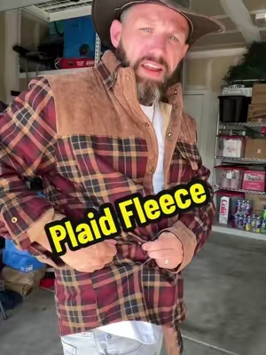 Men’s plaid Sherpa lined jacket #tiktokshopcreatorpicks #mensfashion #fallfashion #falljacket #cowboy 