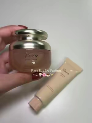 @Rare Beauty #rarebeauty #scentcombo #frangrancetok #vanillagirl #layeringbalm 