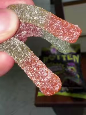 You don’t need to feel bad eating a full bag of candy #candy #lowsugar #gummyworm #sourcandy 