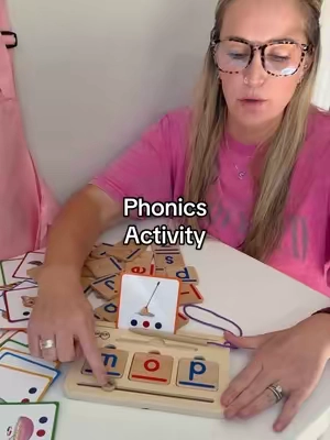 This phonics activity is great for many reasons especially because this one grows with your child📚#backtoschoolshopping #phonicsforkids #reading #readingpractice #readingactivities 