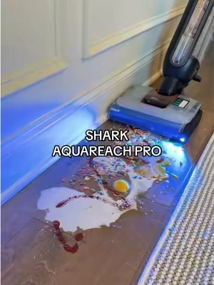Floor to ceiling cleaning just got sooo much easier with just ONE appliance 👏🏼🫧 @Shark Home #sharkaquareach #mopvac #cleanhome #selfcleaningmop #homefinds 