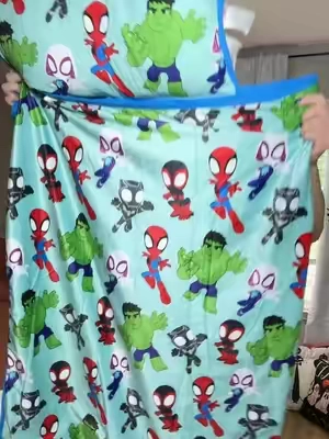 Moms don’t get a mat that is separate from the pillow and the blanket to where your kids more inclined to misplaced them. Grab this Spidey mat up. Everything is intact and it’s machine washable. #napmat #spidey #prek #kindergartenlife #spideyandhisamazingfriends  