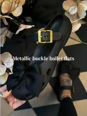 and true to size 🥹 half sizes can size down 🖤 @Crocs #crocs #crocsnewarrivals #balletflats #maryjaneshoes #falloutfitinspo 