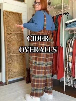 I cannot begin to explain to you how much I love these freaking overalls. The perfect Fall outfit this year and comes in plus sizes! #midsizefashion #curvyfashion #plussizetryon #plussizeootd #fallfashiontrends 