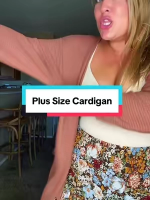 A plus size cardigan will have you ready for fall #plussizefashion #plussizefallfashion #curvyfashion #TikTokshopbacktoschool #eytino @Eytino 