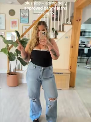 Plus size + apron belly approved jeans 🖤💘 #apronbelly #plussize #plussizefashion #midsize #midsizefashion 