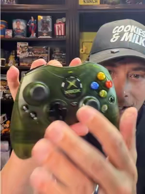 Now this is cool! Old school meets new school! #hyperkinduchess Xbox controller! Must see! #kahlagaming #tiktokshopcreatorpicks  