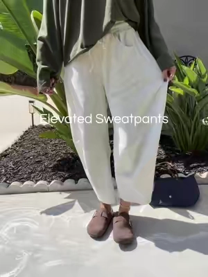 Casual but make it cute 🤍 #barrelpants #barrelsweatpants #sweatpants #falloutfit 