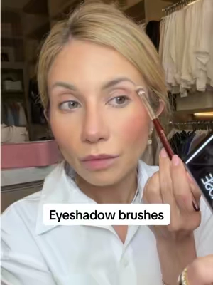 If your brushes are scratchy, bad at blending, & shed brush hairs on your eyelids…it’s time for an upgrade 🥺🫶 — #bkbeauty #makeupbrushes #eyeshadowbrushes #eyeshadowtips #eyeshadowtutorial 