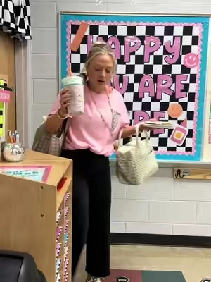 happy tuesday!! the morning routines are getting easier!! hope you had the best day!! 🩷✏️🥰🎉 #teach #classroom #teacher #teachersoftiktok #school 