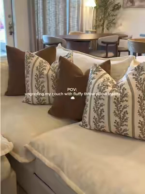 The secret to fuller, fluffier throw pillows 🤍 These pillow inserts instantly gave my couch that cozy, Pinterest-inspired look ☁️ #TikTokshopbacktoschool #homedecor #insert #pillowinserts #fluffypillows 