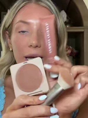 Neverrrr loved a bronzer like this, I’ll continue buying this bundle forever😍  @Summer Fridays #summerfridays #tiktokshopcosmetics #ttsbeautybesties #BeautyTok 