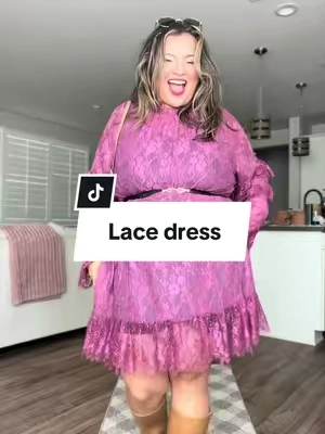 A lace slip dress that fits the belly! #lacedress #plussize 
