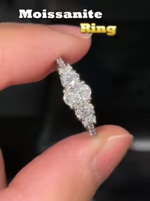 Five-Stone Oval Cut Engagement Ring spend less and get more!#ovalcut#newring #delzzad #TikTokshopbacktoschool #2026trend #viraltiktok #nontarnish #moissanitejewelry #nontarnishjewelry #14kgold #moissanite #unisexjewelry #sparkleandshine