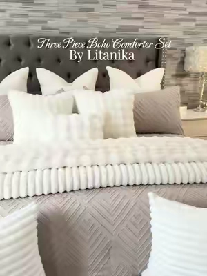 This Three Piece Comforter Set is so soft and cozy! It comes with the comforter and two pillow shams. @Litanika #comforter #beddingset #bedding #comforterset #bedroom 