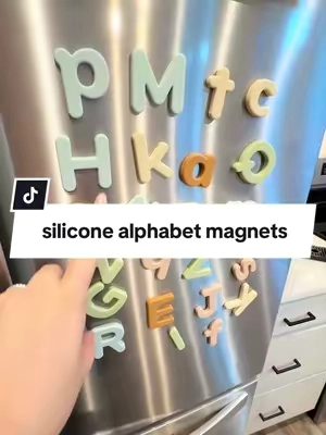 One less thing for moms to worry about 🤍 These silicone alphabet fridge magnets have fully enclosed magnets, soft high-quality silicone, and won’t scratch your appliances. Such a cute way for toddlers and preschoolers to practice their ABCs while they play. ✨#toddlertoy #toddlerlearning #screenfreeplay #screenfreeactivities #toddlermom @joycattoys 