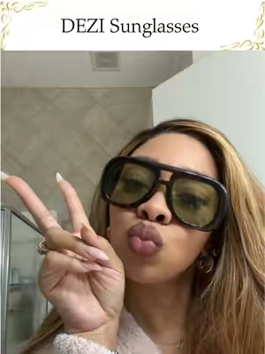Won’t catch me walking out the house without these! Getting my moneeyyyy worth!! 😂🙌🏽 #dezi #dezieyewear #dezisunnies #sunglasses #fashionglasses  @DEZI EYEWEAR 
