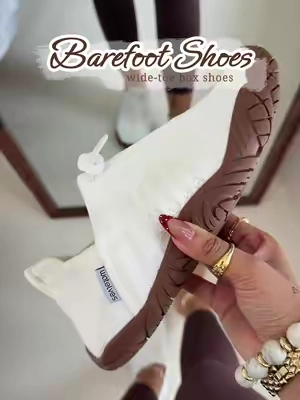 Cozy cream barefoot shoes.🤍🤎#TikTokshopbacktoschool #barefootshoes #walkingshoes #fall #falloutfits 
