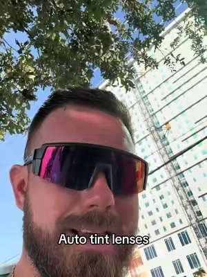 Love these auto tinting lenses