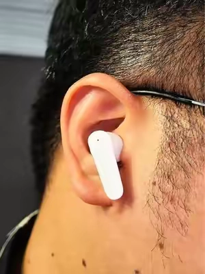 The headphones everyone’s talking about 🔥#earbuds #wirelessearbuds #gadgets #aesthetic #fyp 