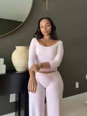 I mean like the wide leg w/ the off the shoulder yoga set >>> IN PINK?!!! 