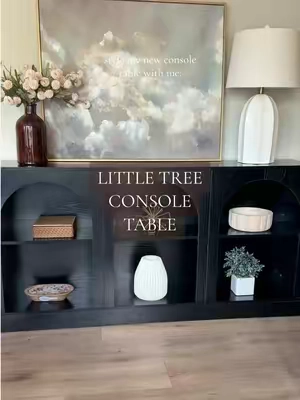 Such a pretty & affordable console table option! #consoletable #entrywaytable #entrywaydecor #homedecor #affordablefurniture 