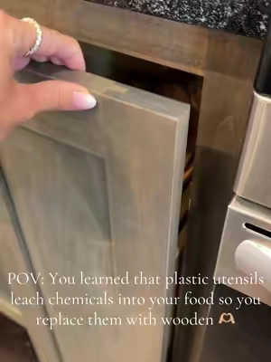 The more you know 🫶🏼 #woodenutensils #microplastic 
