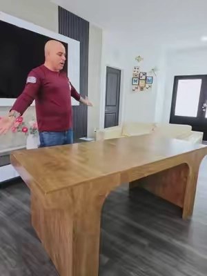 Mesa de comedor grande de color madera excelente calidad y compacta #mesa #table #dinningtable #hogar #decoracion 