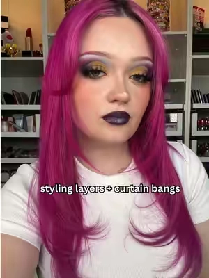 how to style layers and curtain bangs for people who are bad at styling hair 😀 i know there are a lot of ways to use this brush and im probably not doing it in the most conventional way BUT this is the way my brain understands how to use it!! i just cannot make my hands work with sectioning and going behind my head and properly getting every single piece of hair without straightening 💔 #wavytalk #pinkhair #choppylayers #curtainbangs 