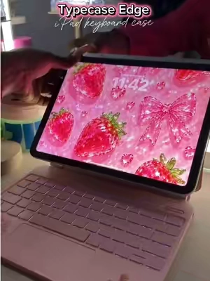 don’t waste money on a new laptop , just transform your iPad into one 💕✨ #ipadcase #ipadkeyboard #ipadgirly #ipad10thgen #TikTokshopbacktoschool 