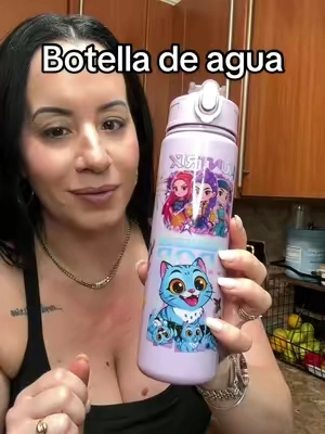 Botella de agua #TikTokshopbacktoschool #tiktokshopsummersale #BackToSchool #botelladeagua #kpop 