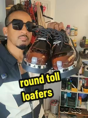 round toe loafer Derby shoe. absolutely fire!! 🔥 get your shoe game up!! because these are straight stylish #brownloafer #BrownDerbyshoe #comfortableshoes #alldayshoes 