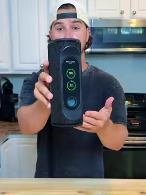 This golf speaker/ range finder will put the others to shame! #golf #golfcart #golfspeaker #golfhacks #rangefinder 