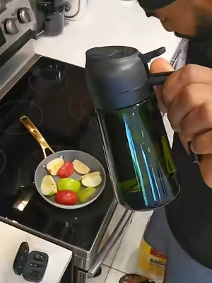 #oil #sprayer #oilsprayer #kitchen #kitchenhack 