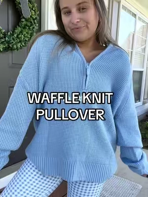 This color 🙌🏻 #pullover #waffleknit #fallsweaters #outfitinspo #falloutfits 