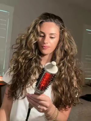haircare WHILE heat styling?!! #redlighttherapy #blowoutbrush #blowoututorial #hairtok #HairCareTips  