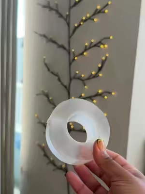 So convenient 🙌 #adhesivetape #homedecor #homeessentials 