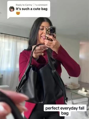 Replying to @Carmy ♡ the perfect everyday fall slouchy bag!!! #everydaybag #slouchybag #bag #purse #fallstyle 