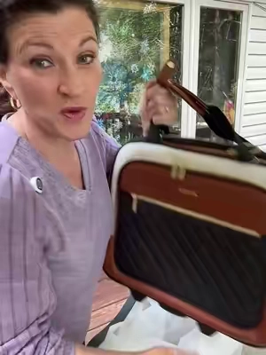 This travel bag from @LOVEVOOK does double duty for everything, from travel to work and school. Considered a personal item by most airlines, and wheels and handle for easy transport. #carryon #travelbag #luggage #TikTokShopCreatorPicks #TikTokshopbacktoschool @lovevook_us 