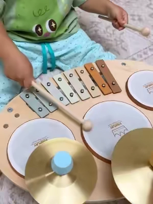 The best drum set for your baby or your toddler! #babytoys #toddlertoys #momhack #toddlertok #kidsdrumset #montessori #musictoy #screenfreeplay #drum #drummergirl 